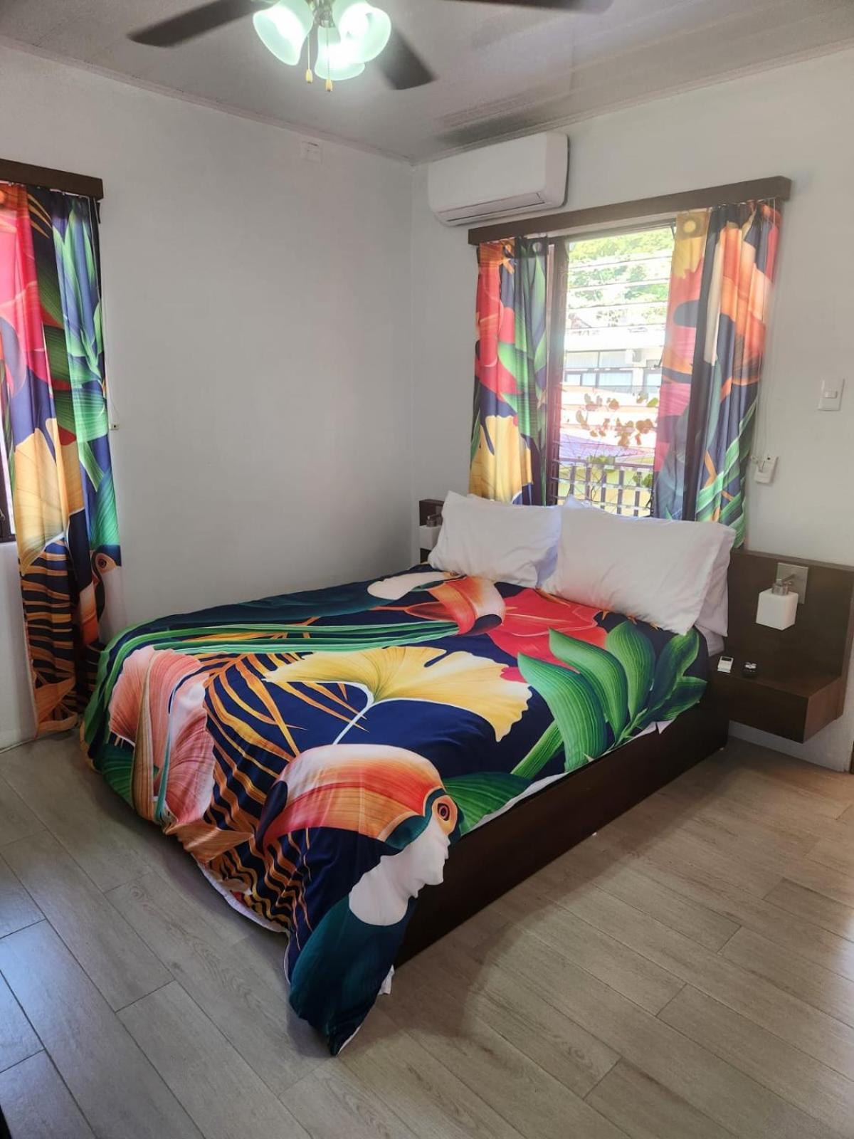 Hotel Villa Prats Manuel Antonio Exterior photo